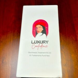 Luxury Confidence Blackhead Treatment machine